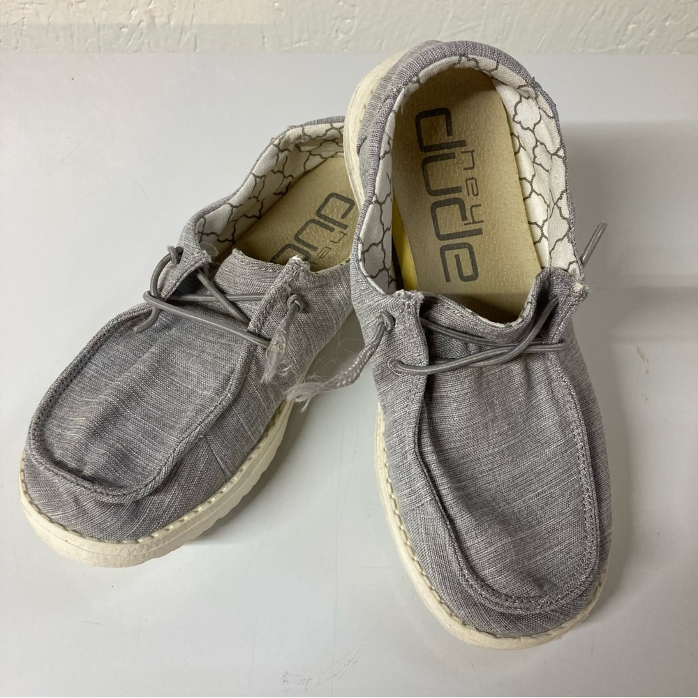 Hey Dude Wendy Youth Girls size Y2 L3 Linen Grey